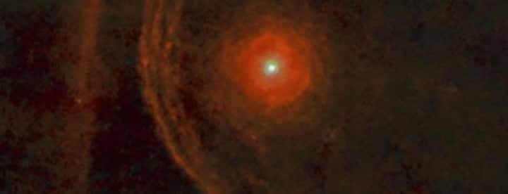 Astrónomos sorprendidos ante estrella joven que podría estar a punto de explotar