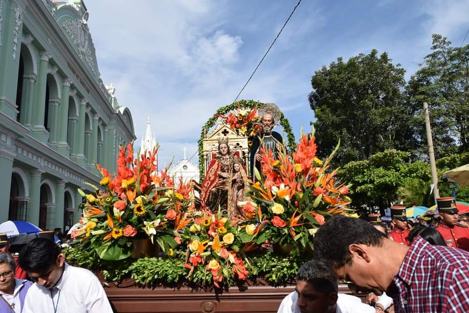 Defensoría del Consumidor presente en las fiestas julias de Santa Ana