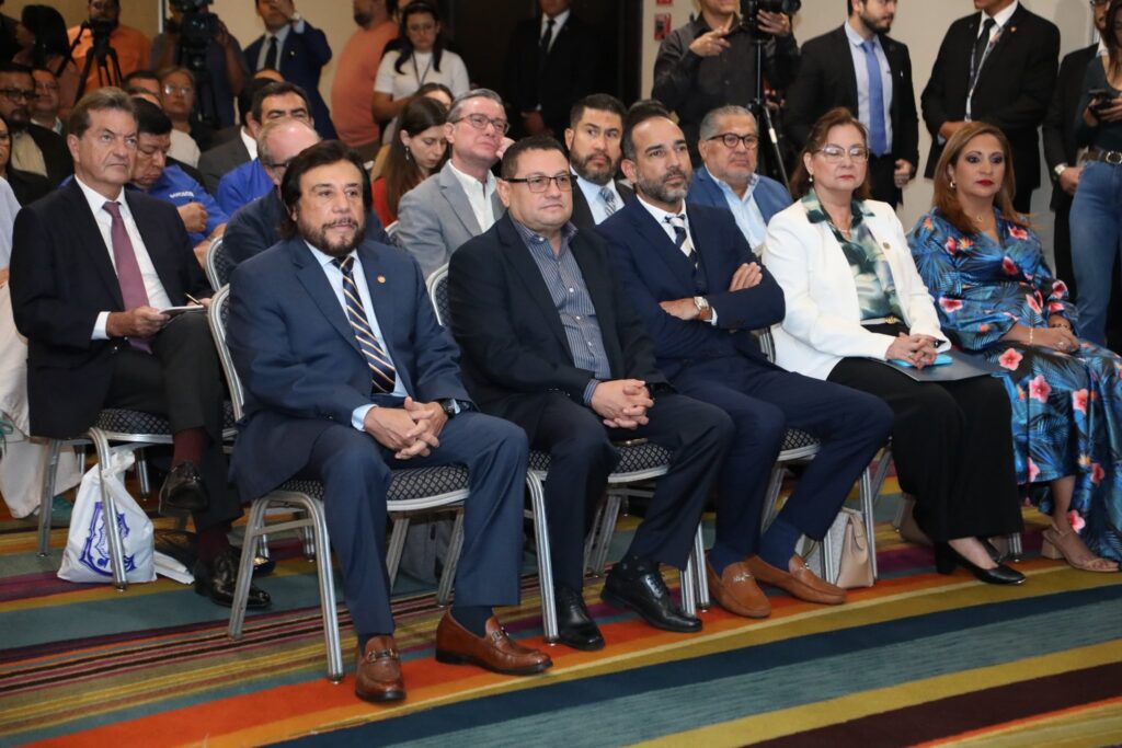 Gobierno y sector construcción lanzan plan para eliminar el trabajo ...