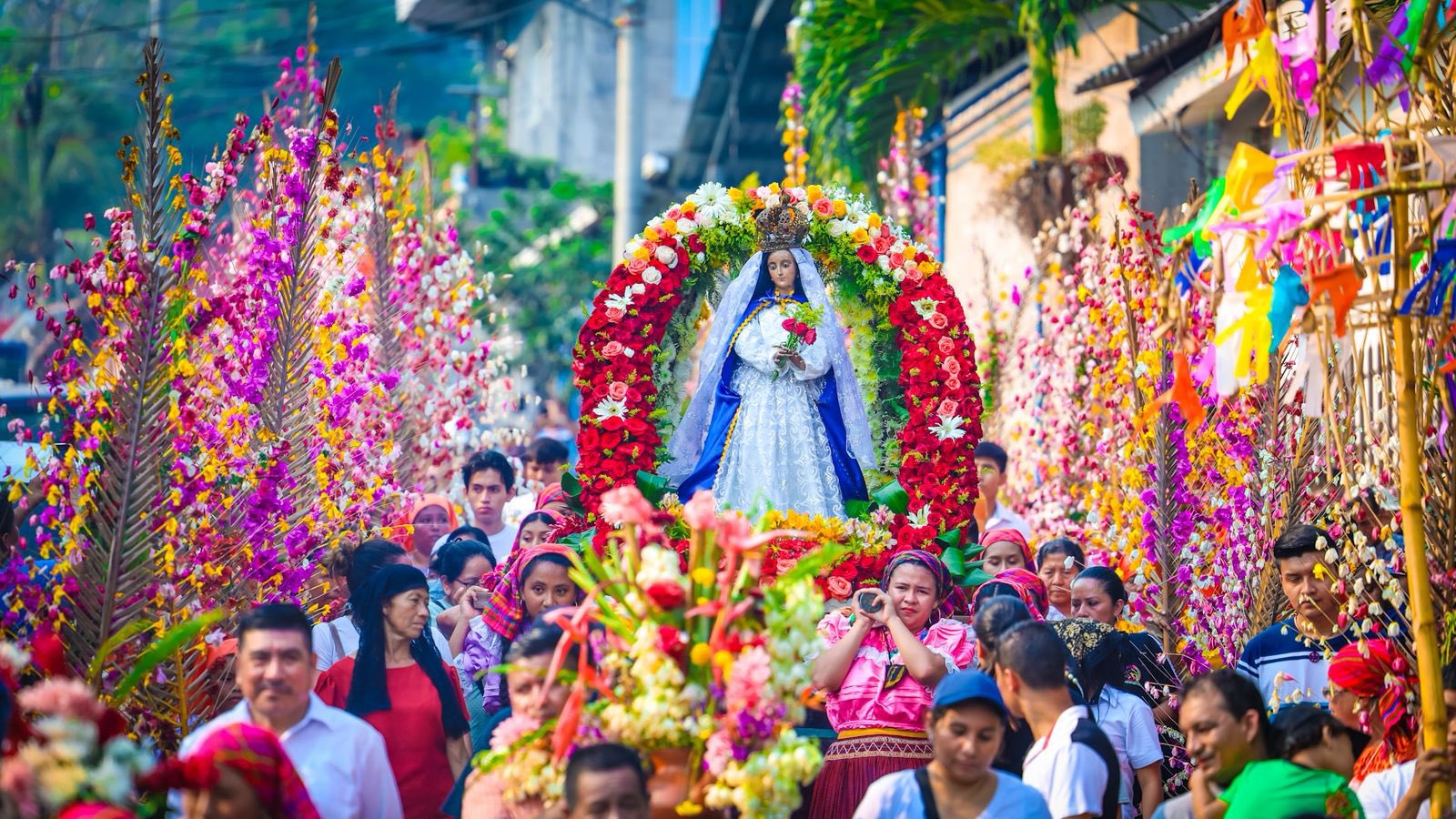 Las Fiestas Patronales En El Salvador Origen Evoluci n Y Significado 